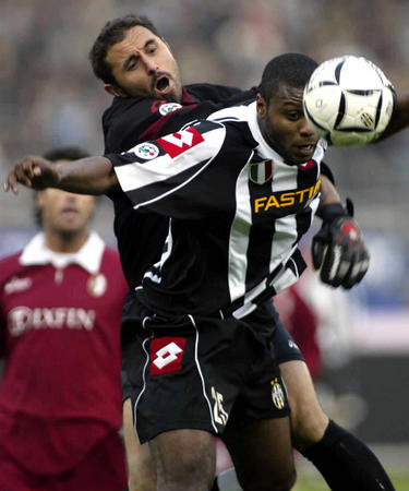 胡金秋16+6布朗轮休 北京单节7分遭广厦双杀