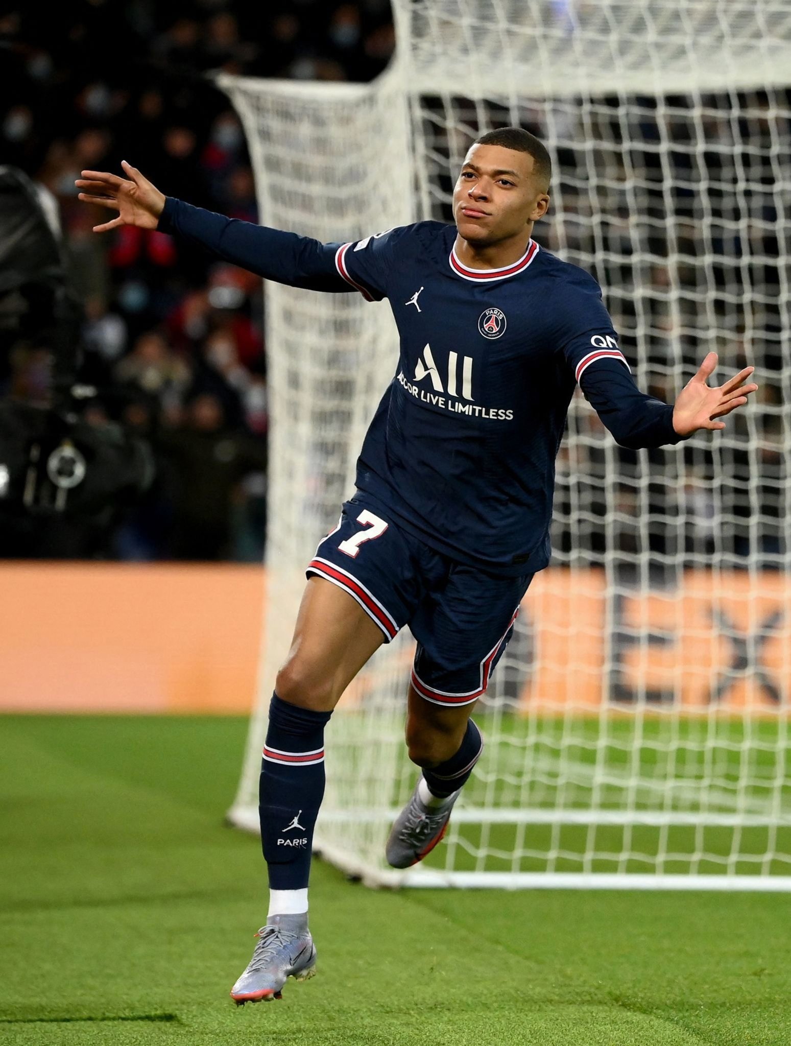 多特vs不莱梅：法比奥-席尔瓦、丘库埃梅卡、聚