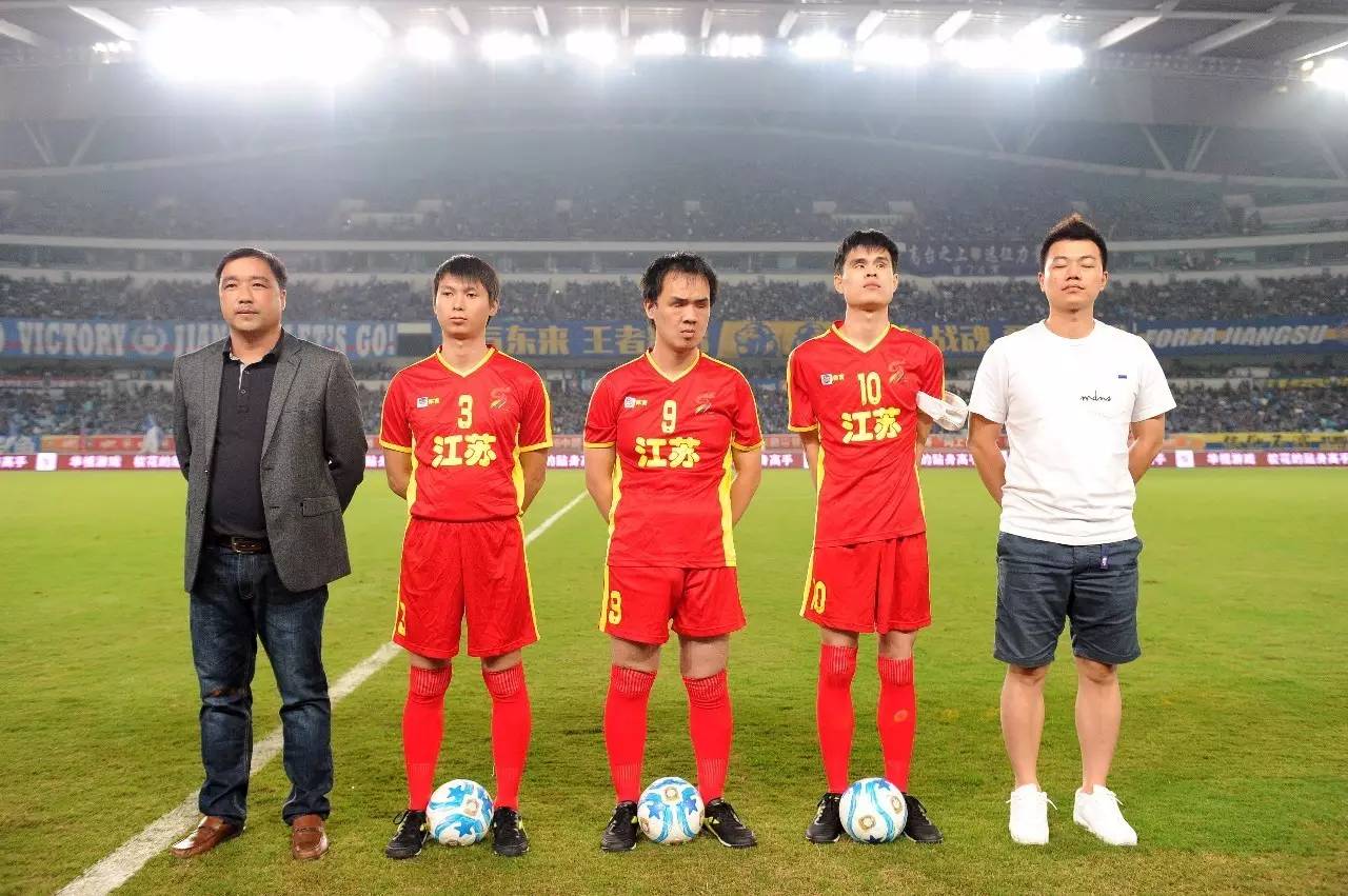 挪媒：索帅若执教曼联周薪约5-6万镑，进欧冠奖金300-400万镑